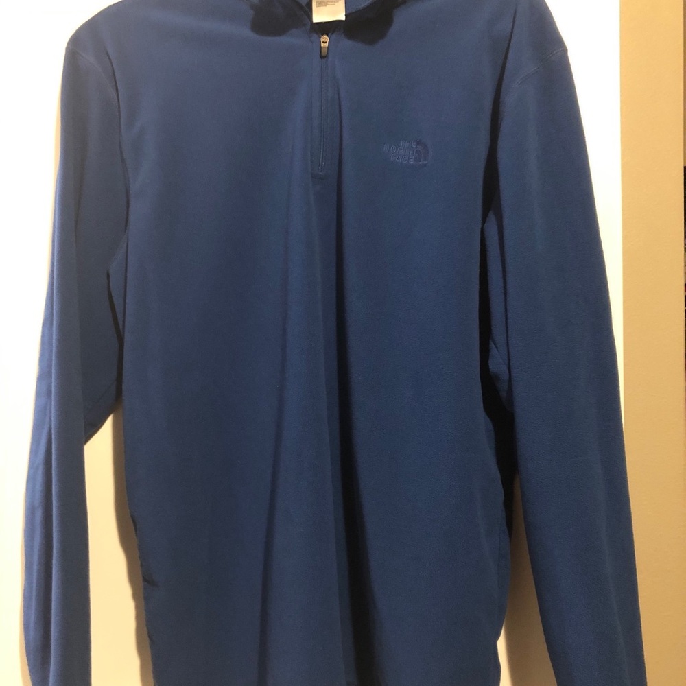 Men’s Blue North Face Pullover